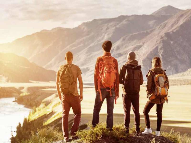 چرا بسیار سفر باید کرد؟